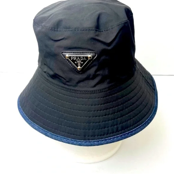 Prada bucket hat - Picture 2 of 8